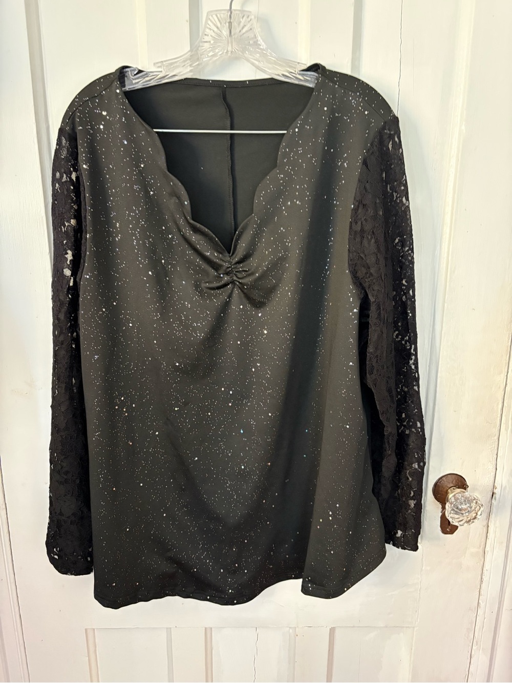 Stylish Women's Glitter Lace Sleeve V-Neck Top - Black 3XL